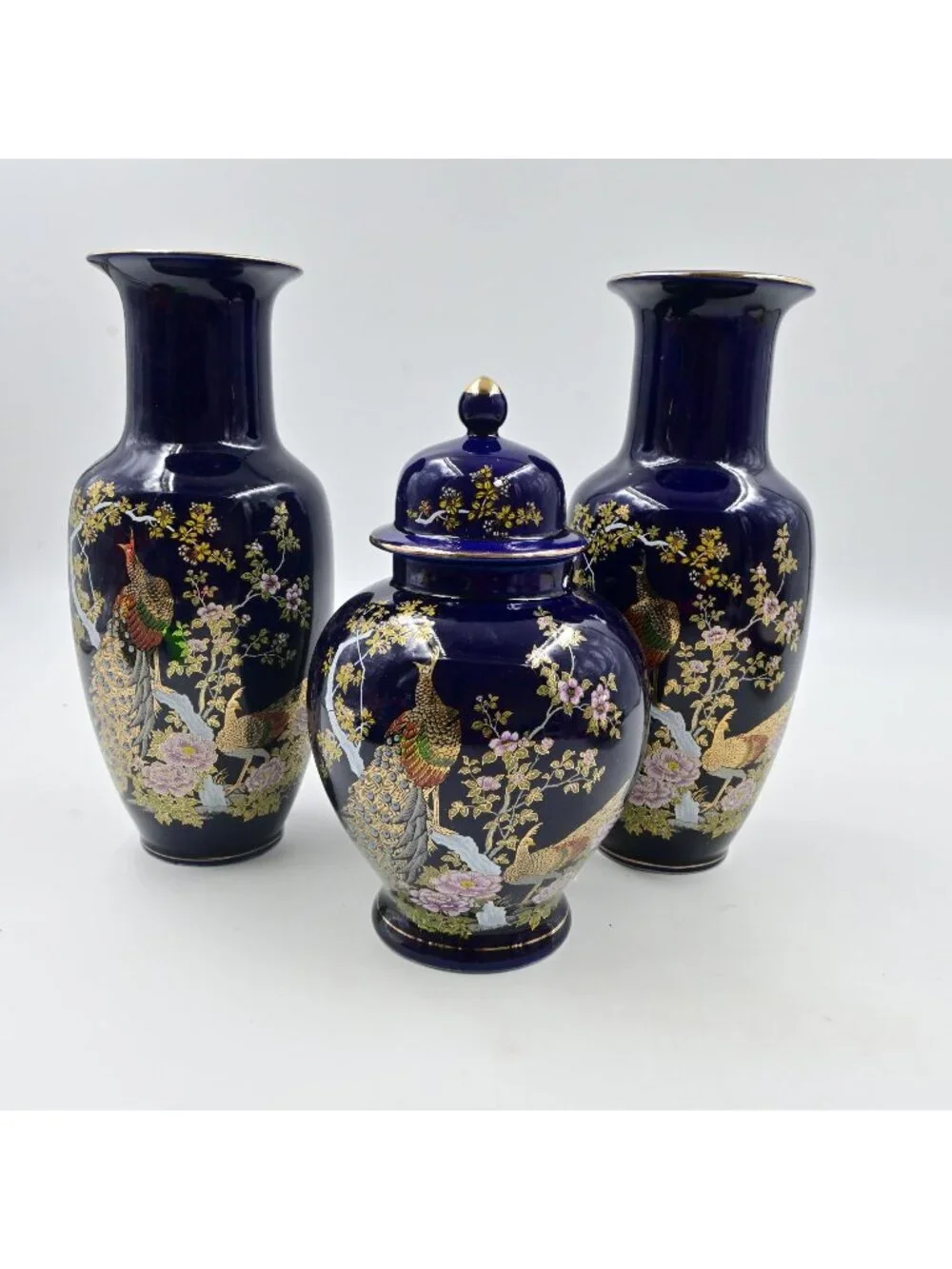 Japanese Set Of Porcelain Peacock Vases And Ginger Jar Vintage Set Of 3